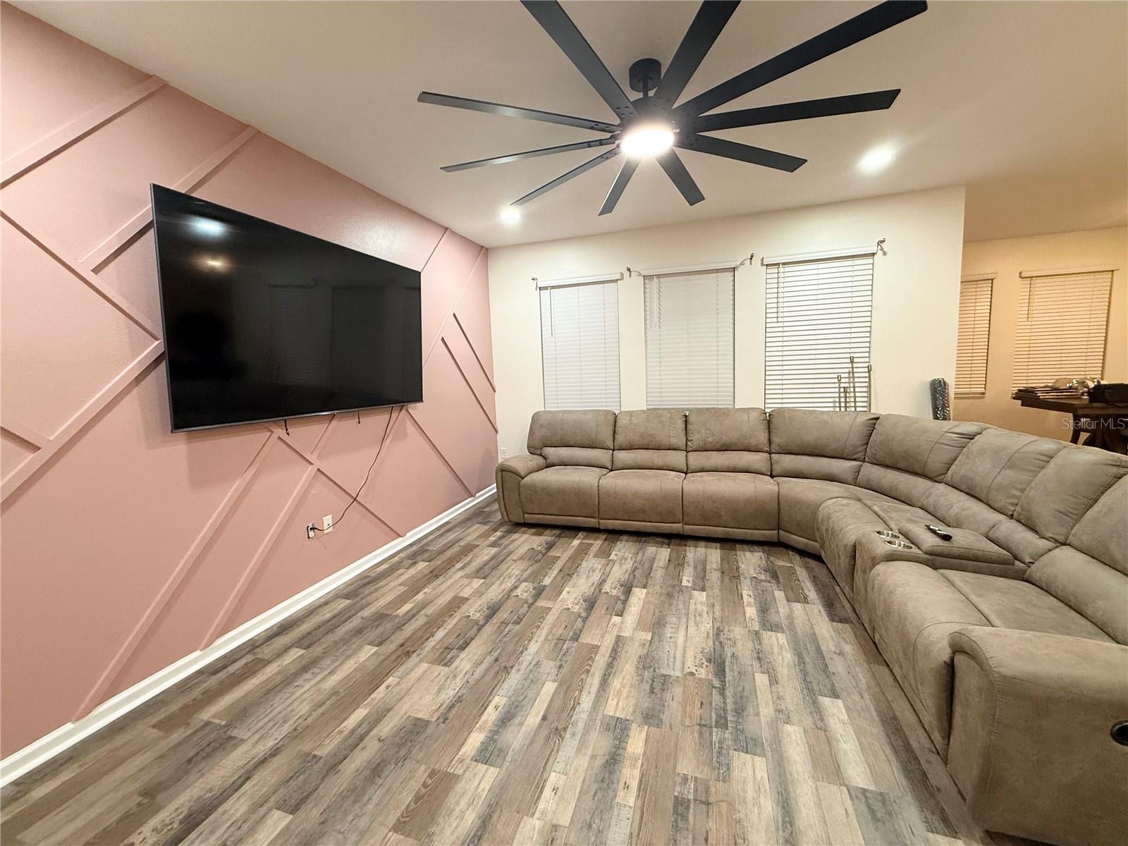 1048 DOWNSWING PL, CHAMPIONS GATE, FL, 33896