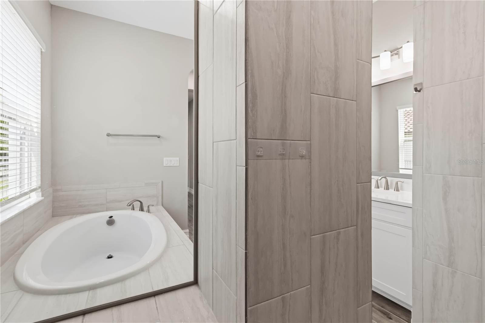 3018 CORDOBA RANCH BLVD, LUTZ, FL, 33559