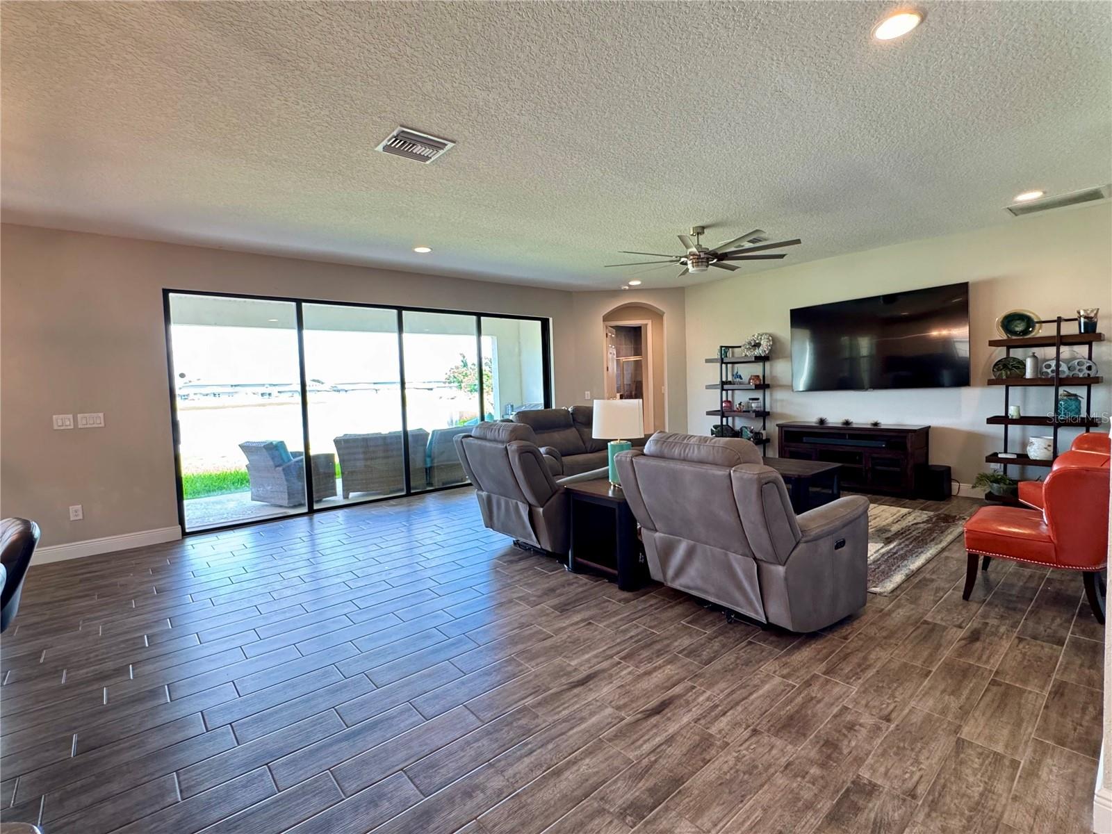 12870 TWIN BRIDGES DR, RIVERVIEW, FL, 33579