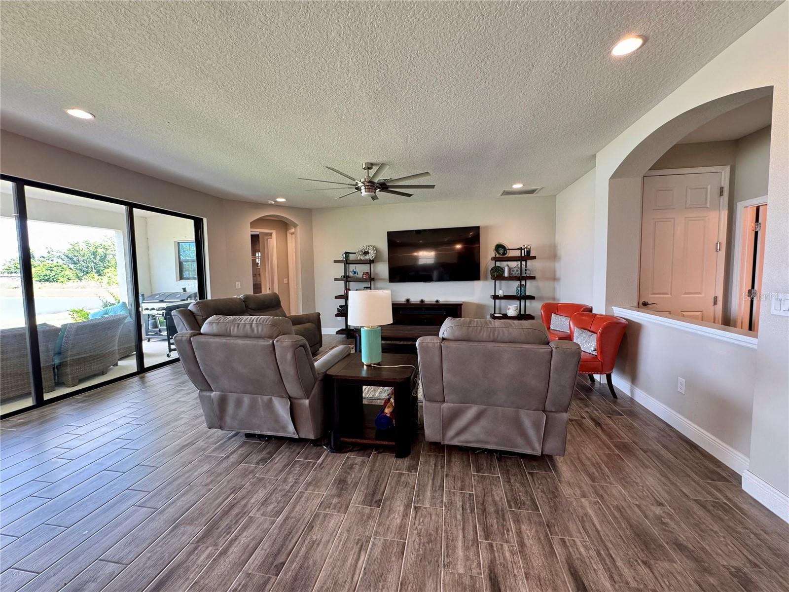 12870 TWIN BRIDGES DR, RIVERVIEW, FL, 33579