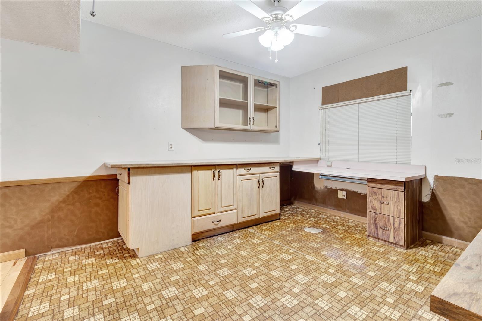 1077 LINDEN ST, CLERMONT, FL, 34711