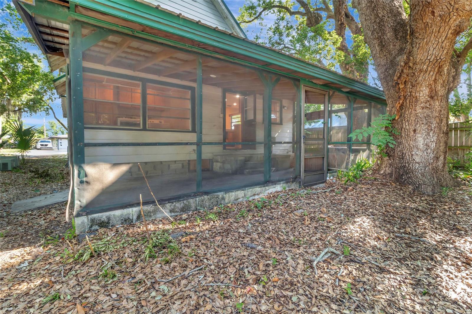 1077 LINDEN ST, CLERMONT, FL, 34711