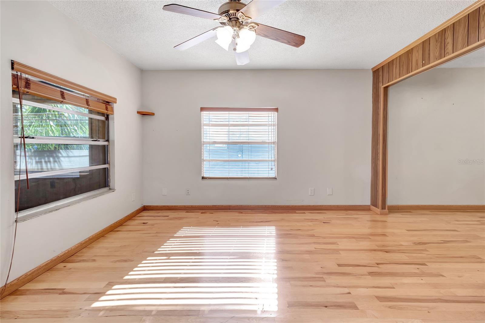 1077 LINDEN ST, CLERMONT, FL, 34711