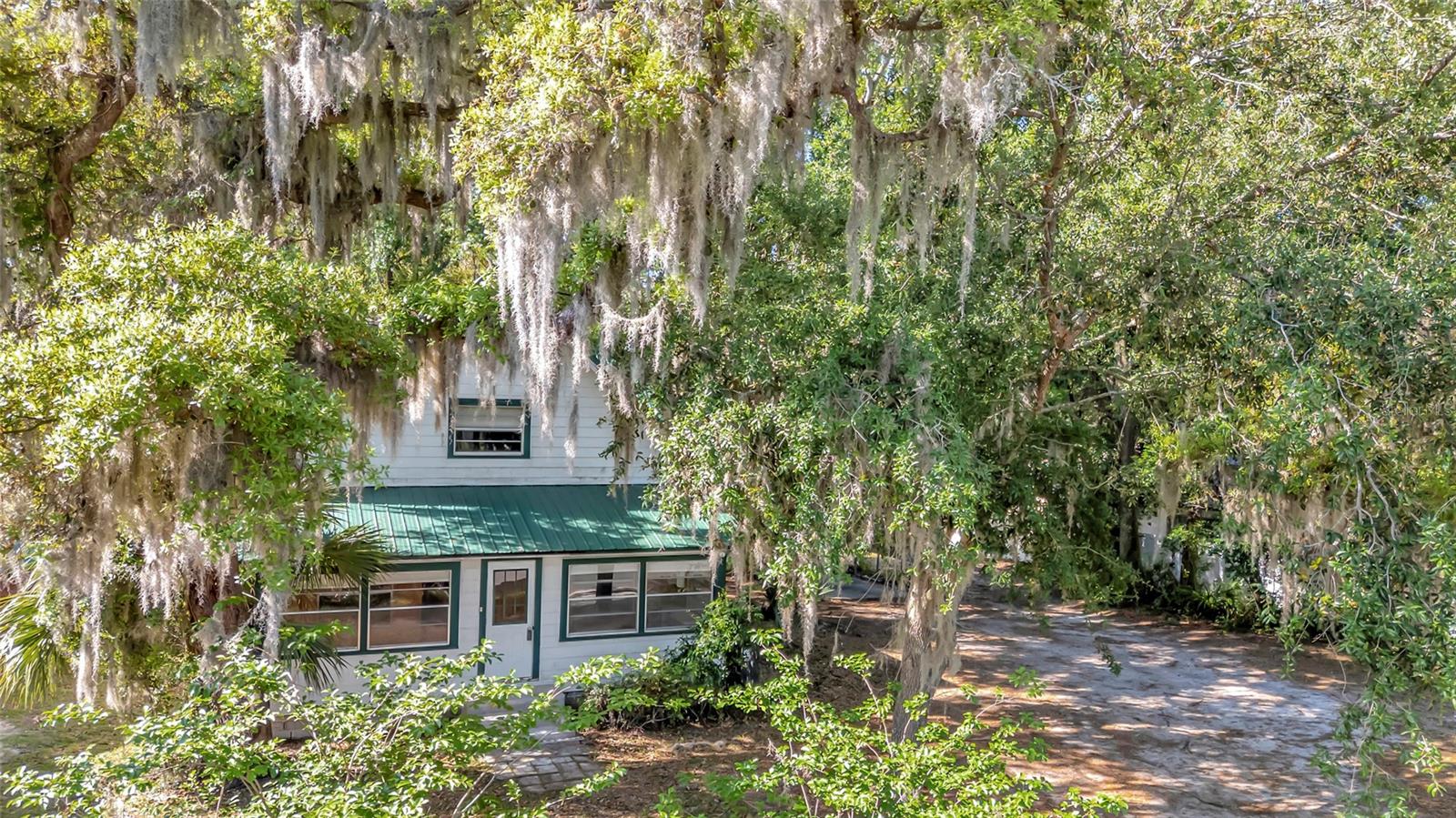 1077 LINDEN ST, CLERMONT, FL, 34711