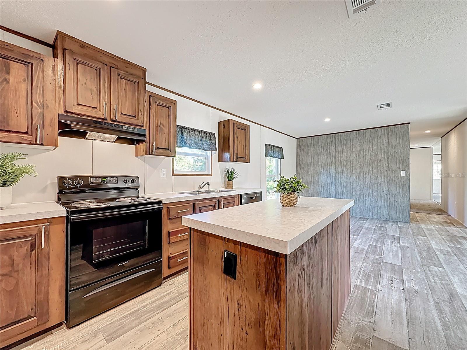 101 ORANGE TREE ST, POMONA PARK, FL, 32181