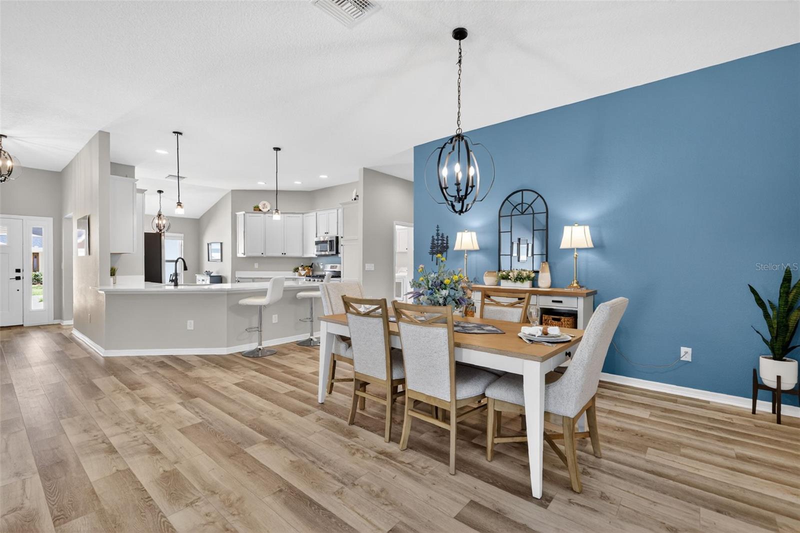 1713 ROBBINS RD, THE VILLAGES, FL, 34762