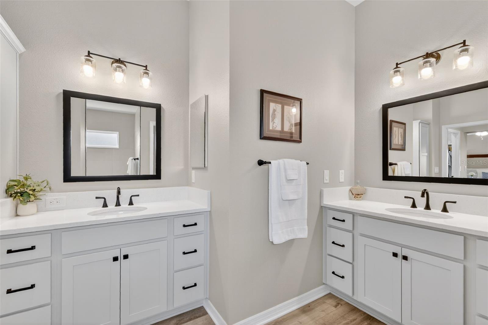 1713 ROBBINS RD, THE VILLAGES, FL, 34762