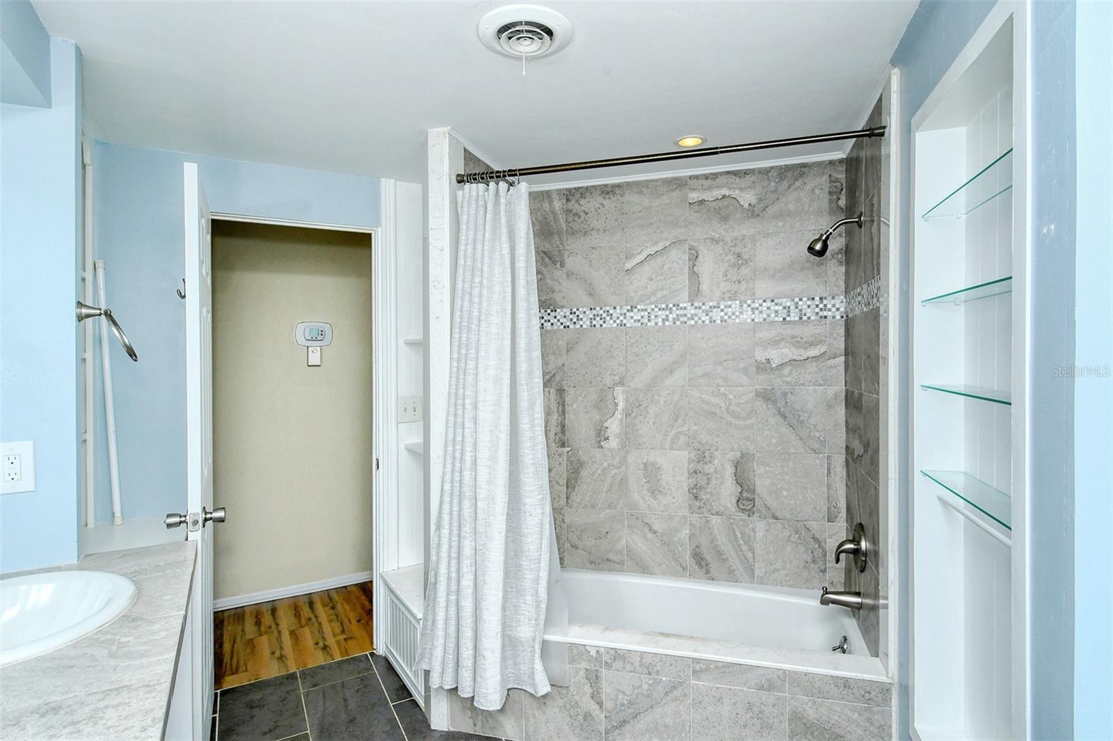 2512 POST RD, SARASOTA, FL, 34231