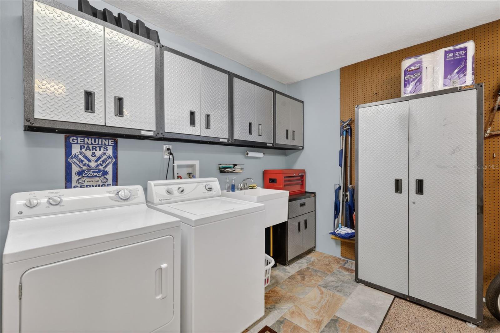 605 SANDLAKE CT, MOUNT DORA, FL, 32757