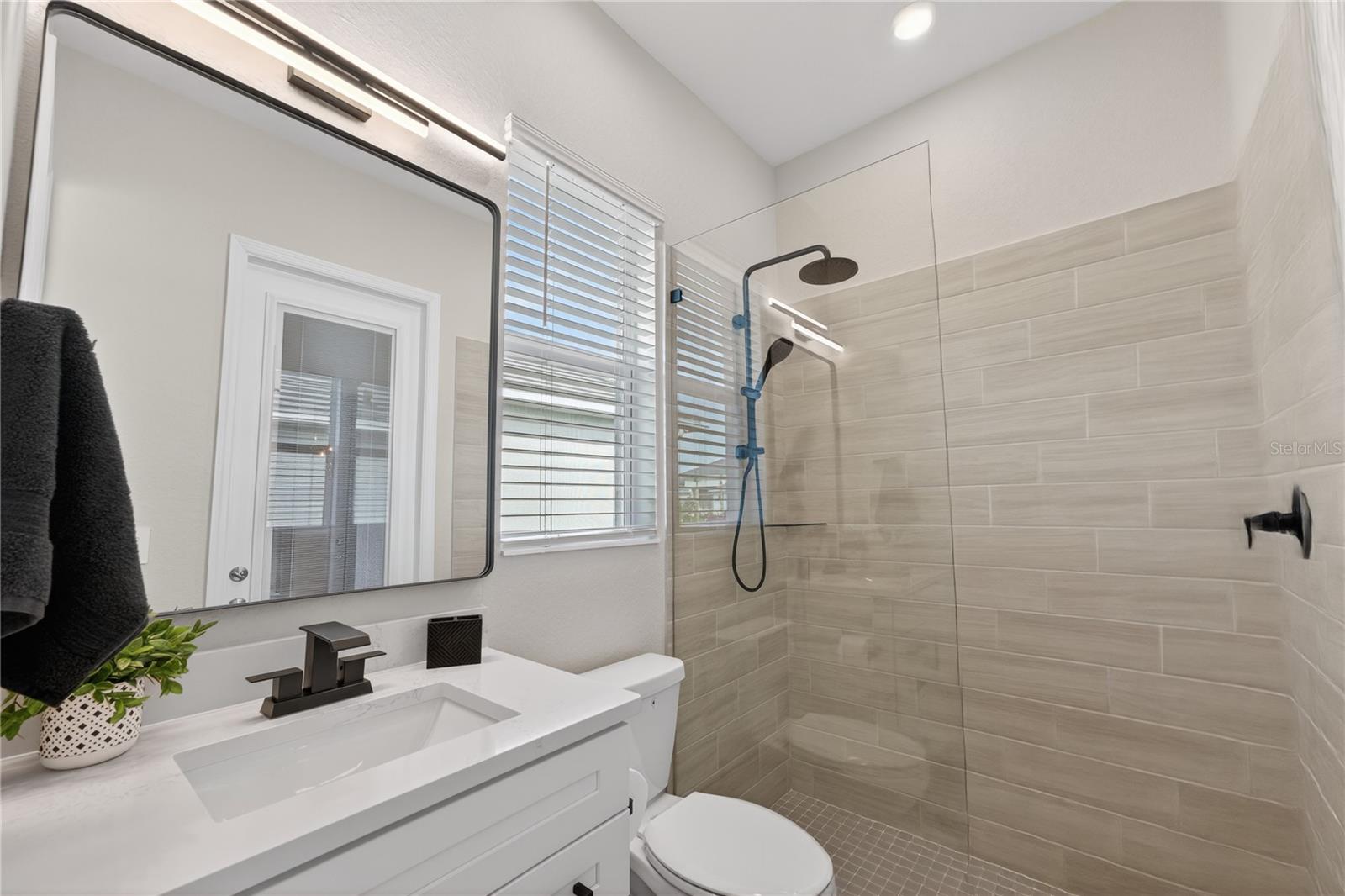 18731 CHERRYSTONE WAY, BRADENTON, FL, 34211