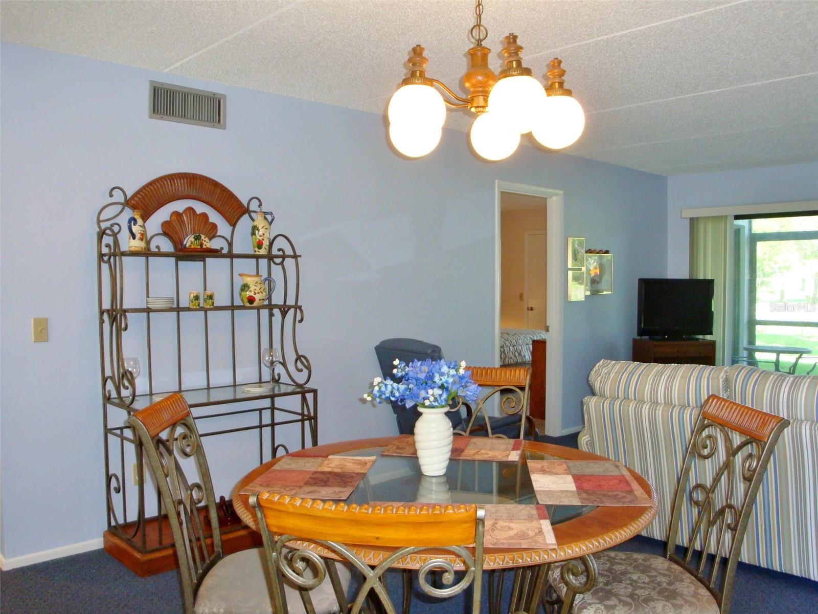 111 E CYPRESS CT #111, OLDSMAR, FL, 34677