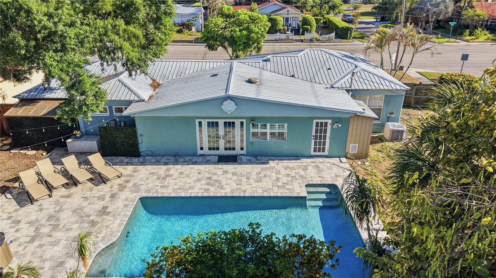 3921 W BAY TO BAY BLVD, TAMPA, FL, 33629