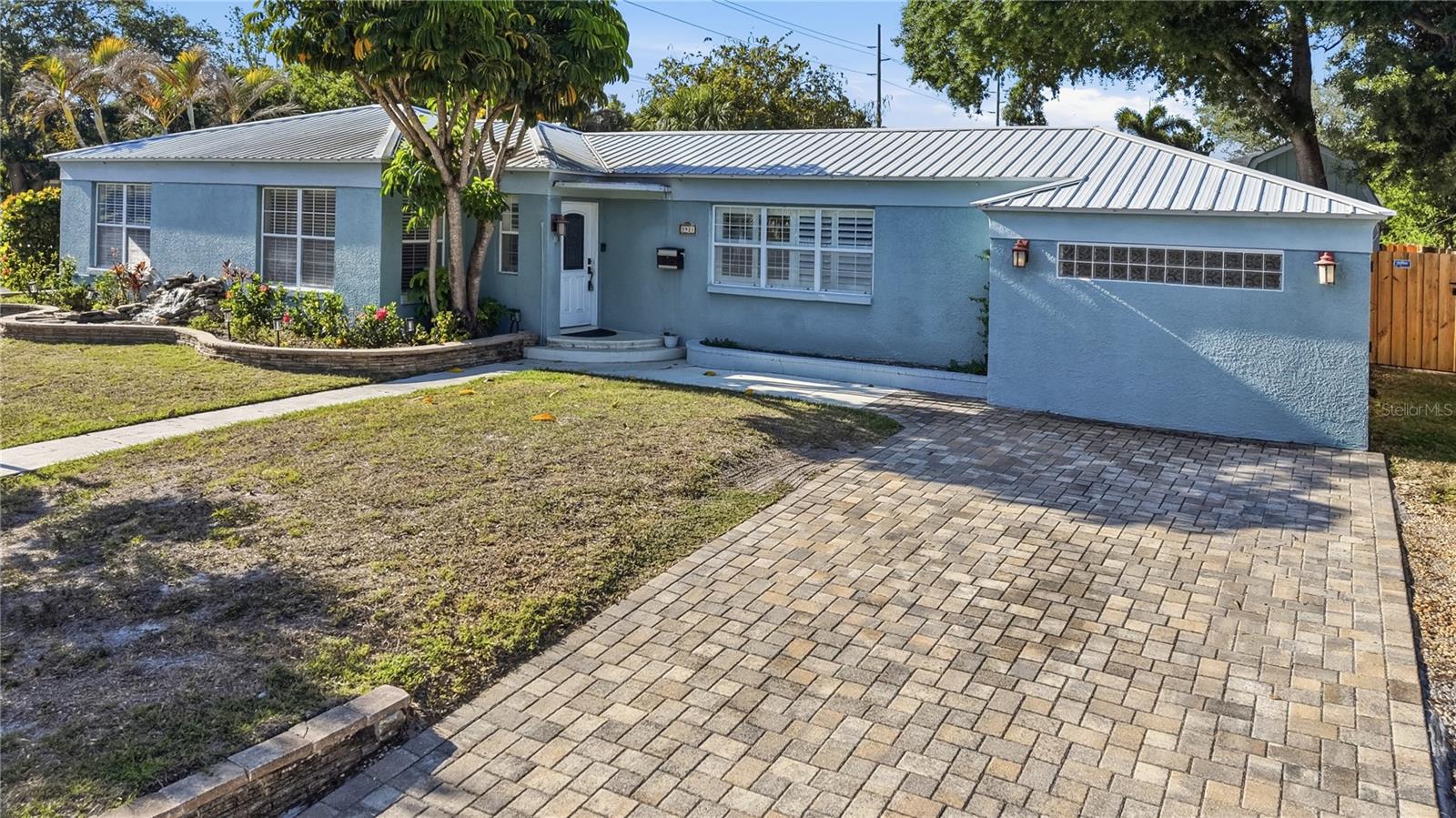 3921 W BAY TO BAY BLVD, TAMPA, FL, 33629