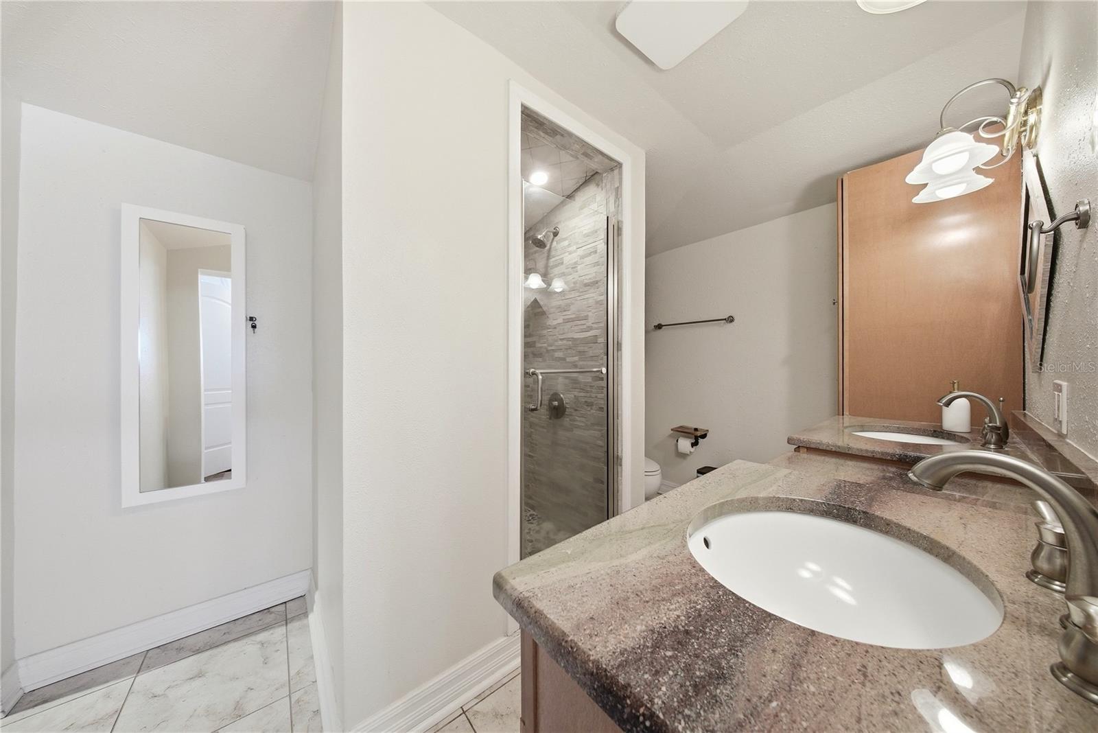 3921 W BAY TO BAY BLVD, TAMPA, FL, 33629