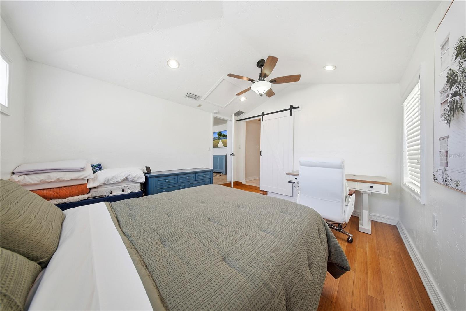 3921 W BAY TO BAY BLVD, TAMPA, FL, 33629