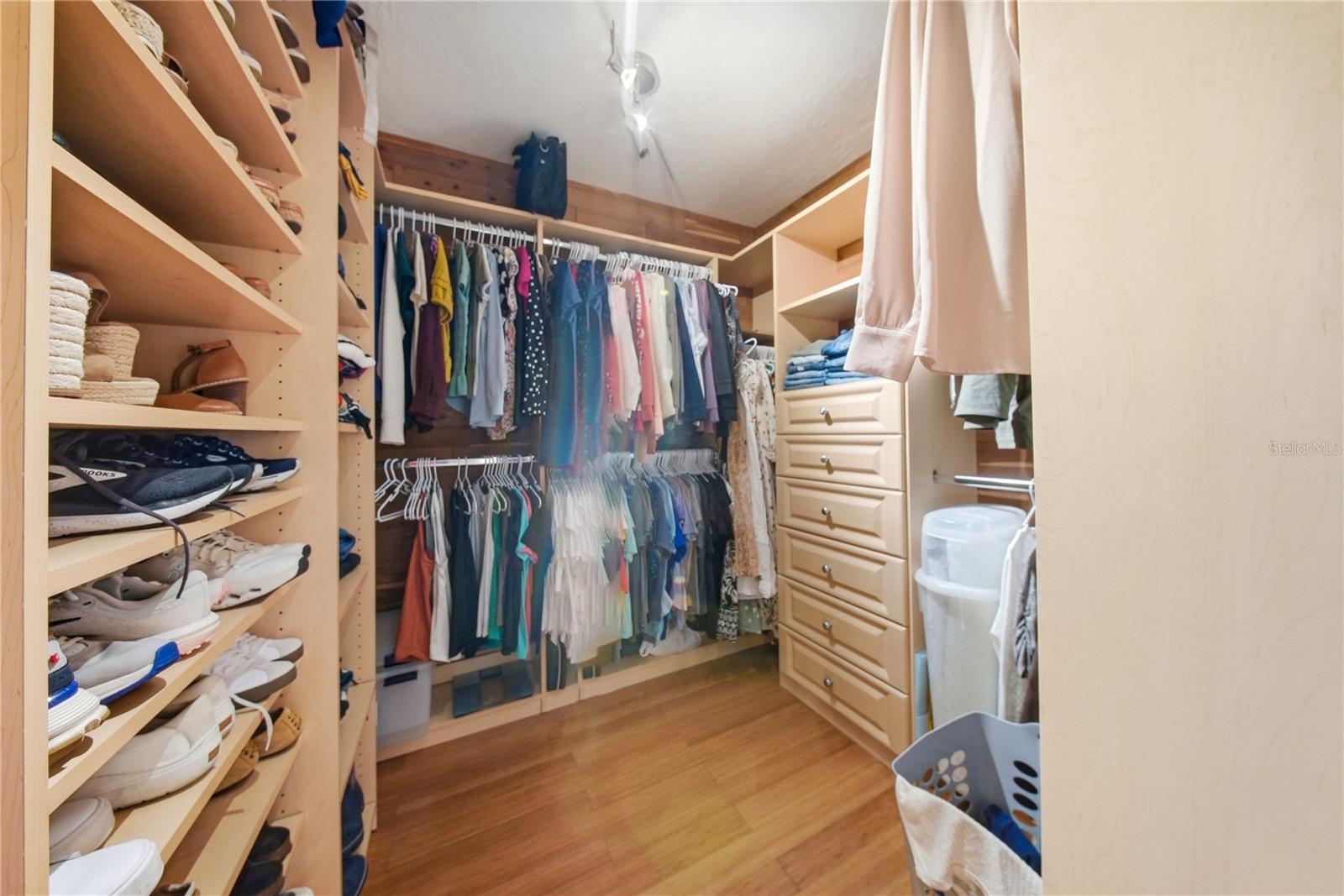 3921 W BAY TO BAY BLVD, TAMPA, FL, 33629