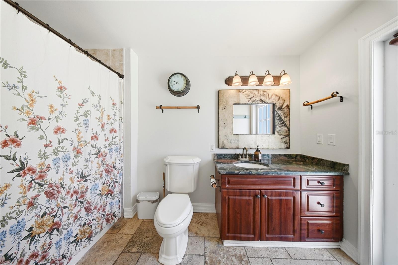 3921 W BAY TO BAY BLVD, TAMPA, FL, 33629