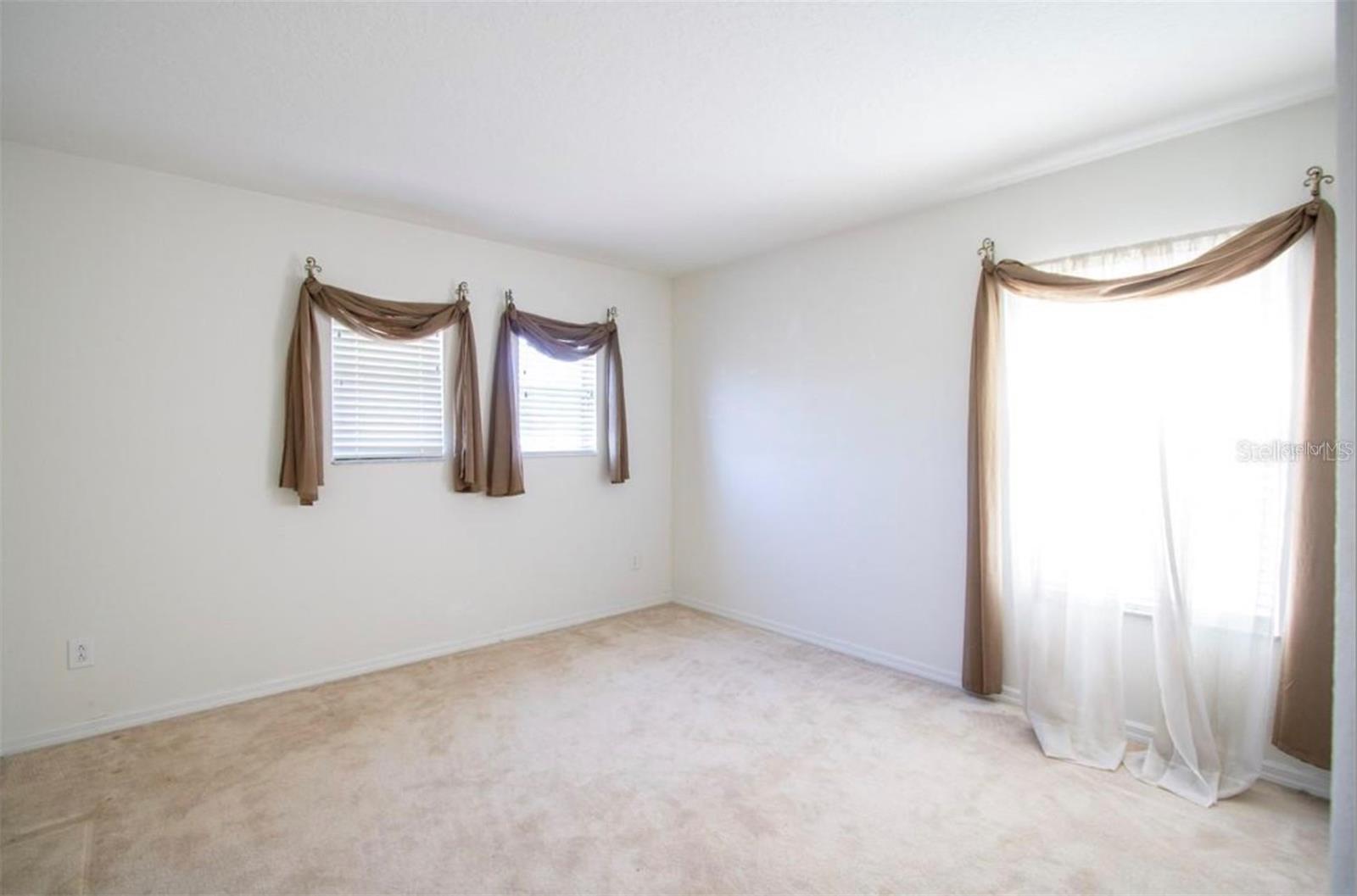 1412 BLACKWATER POND DR, ORLANDO, FL, 32828