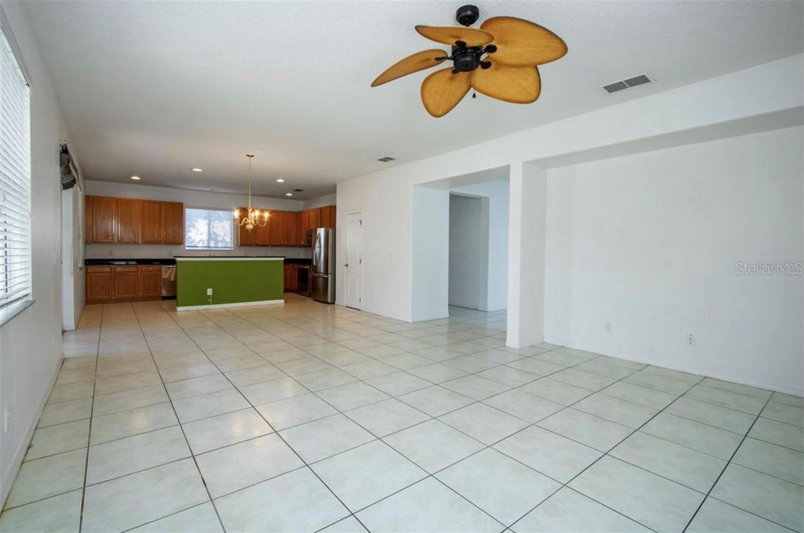 1412 BLACKWATER POND DR, ORLANDO, FL, 32828