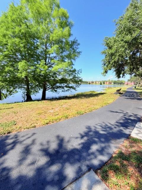 9108 LAKE CHASE ISLAND WAY #9, TAMPA, FL, 33626