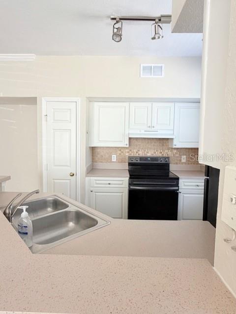 9108 LAKE CHASE ISLAND WAY #9, TAMPA, FL, 33626