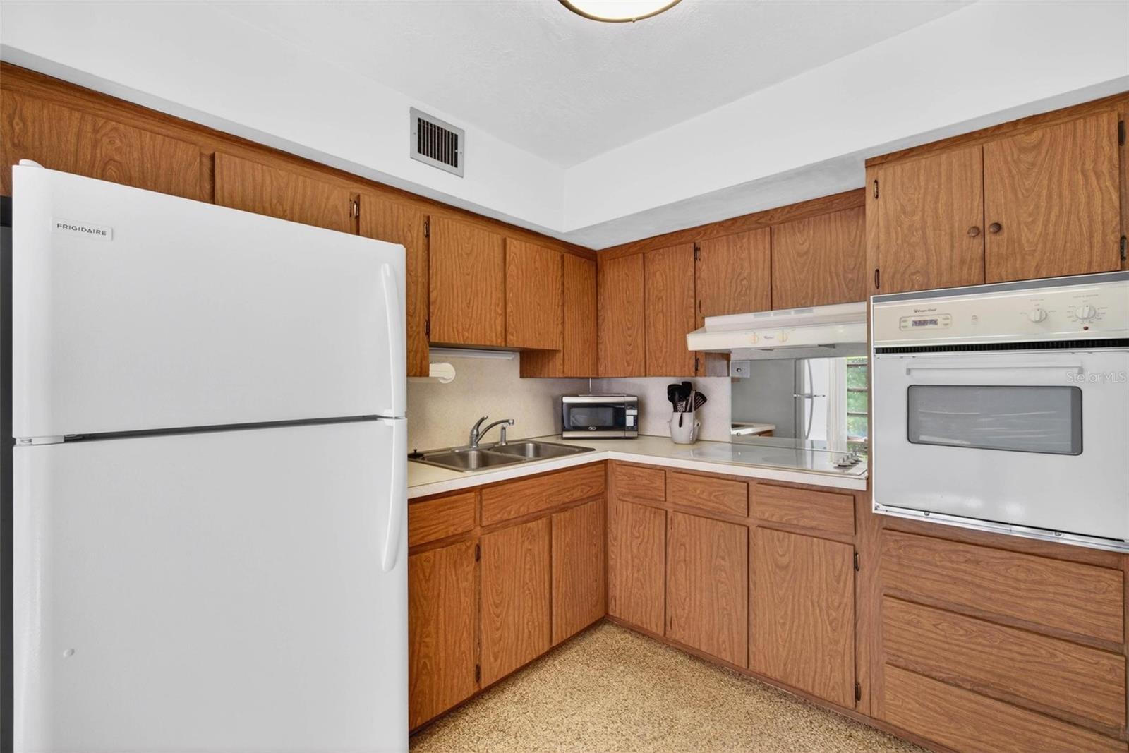 2430 BRAZILIA DR #64, CLEARWATER, FL, 33763