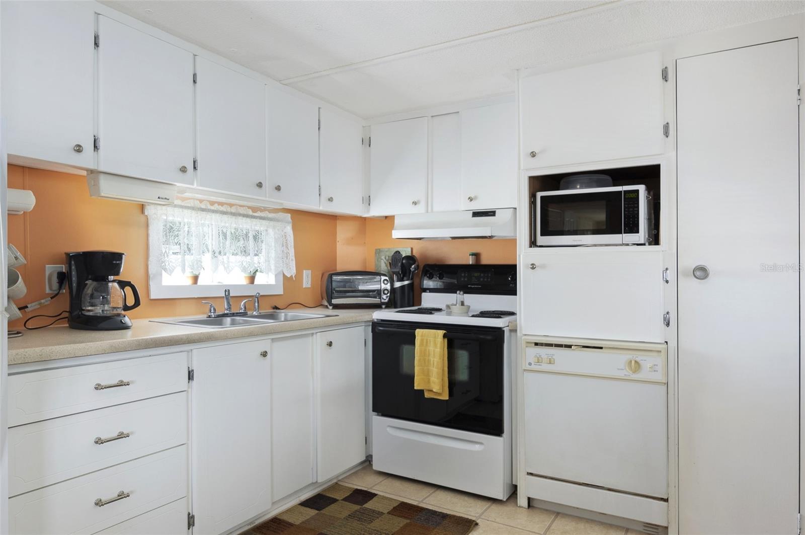 4368 72ND WAY N #111, ST PETERSBURG, FL, 33709