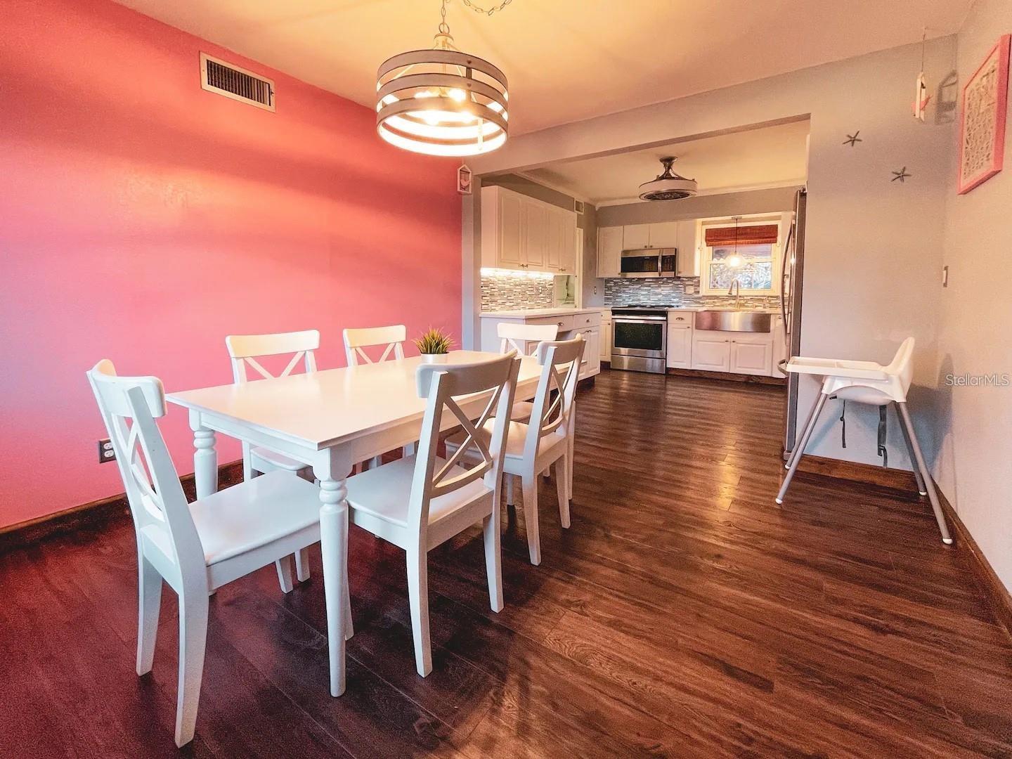 9201 86TH AVE, SEMINOLE, FL, 33777