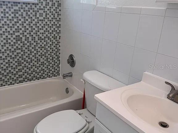 7101 15TH ST N, ST PETERSBURG, FL, 33702