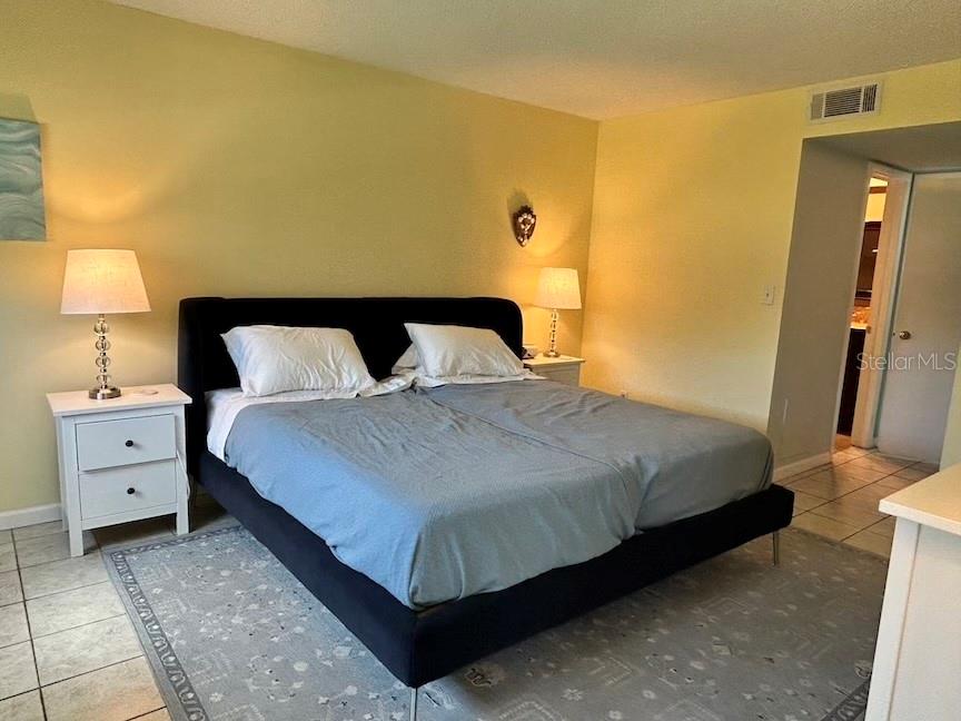 5095 BAY ST NE #111, ST PETERSBURG, FL, 33703