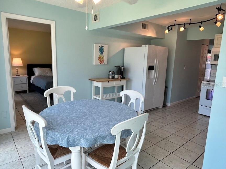 5095 BAY ST NE #111, ST PETERSBURG, FL, 33703