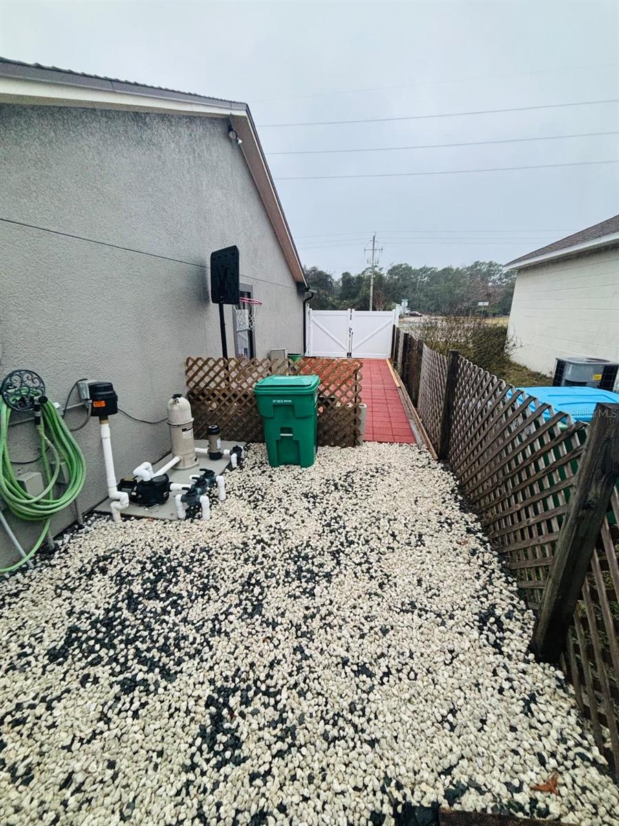 1464 HOWLAND BLVD, DELTONA, FL, 32738