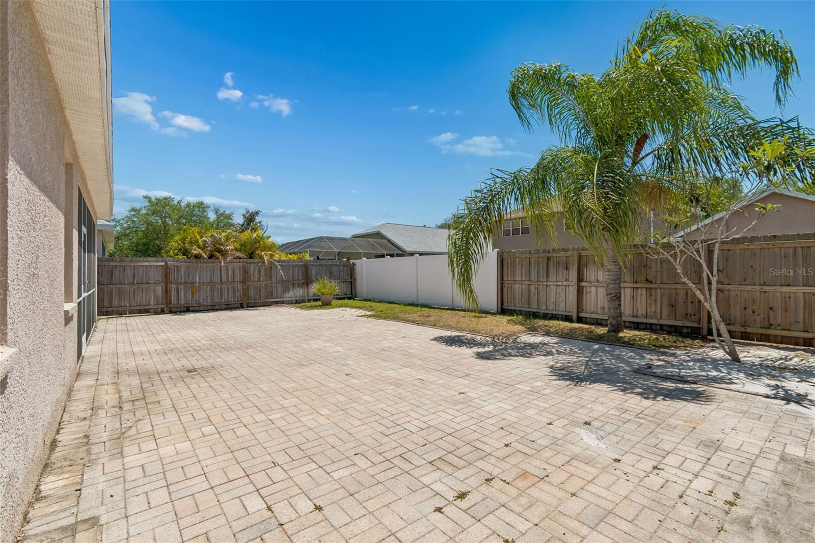 4789 WHISPERING WIND AVE, TAMPA, FL, 33614