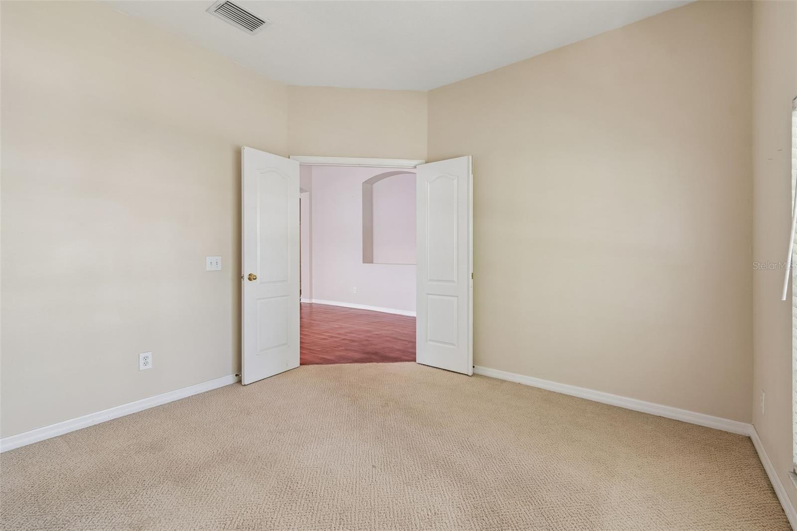 4789 WHISPERING WIND AVE, TAMPA, FL, 33614