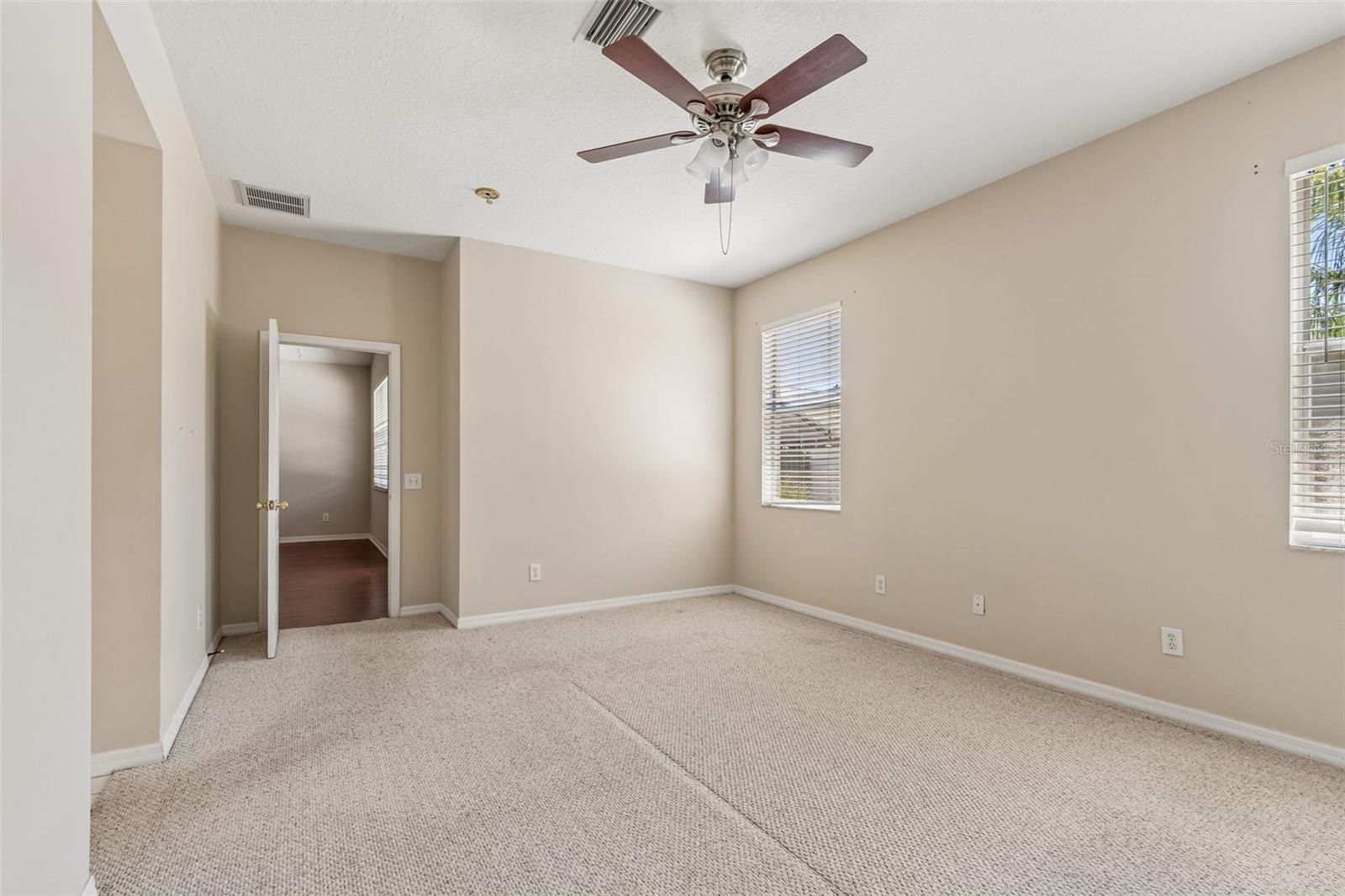 4789 WHISPERING WIND AVE, TAMPA, FL, 33614