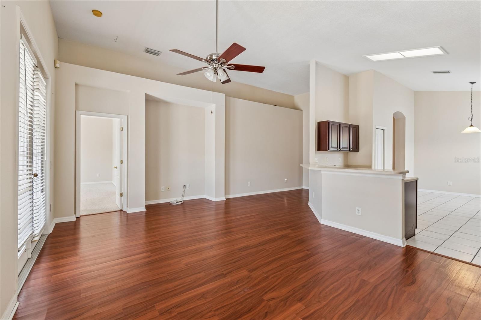 4789 WHISPERING WIND AVE, TAMPA, FL, 33614