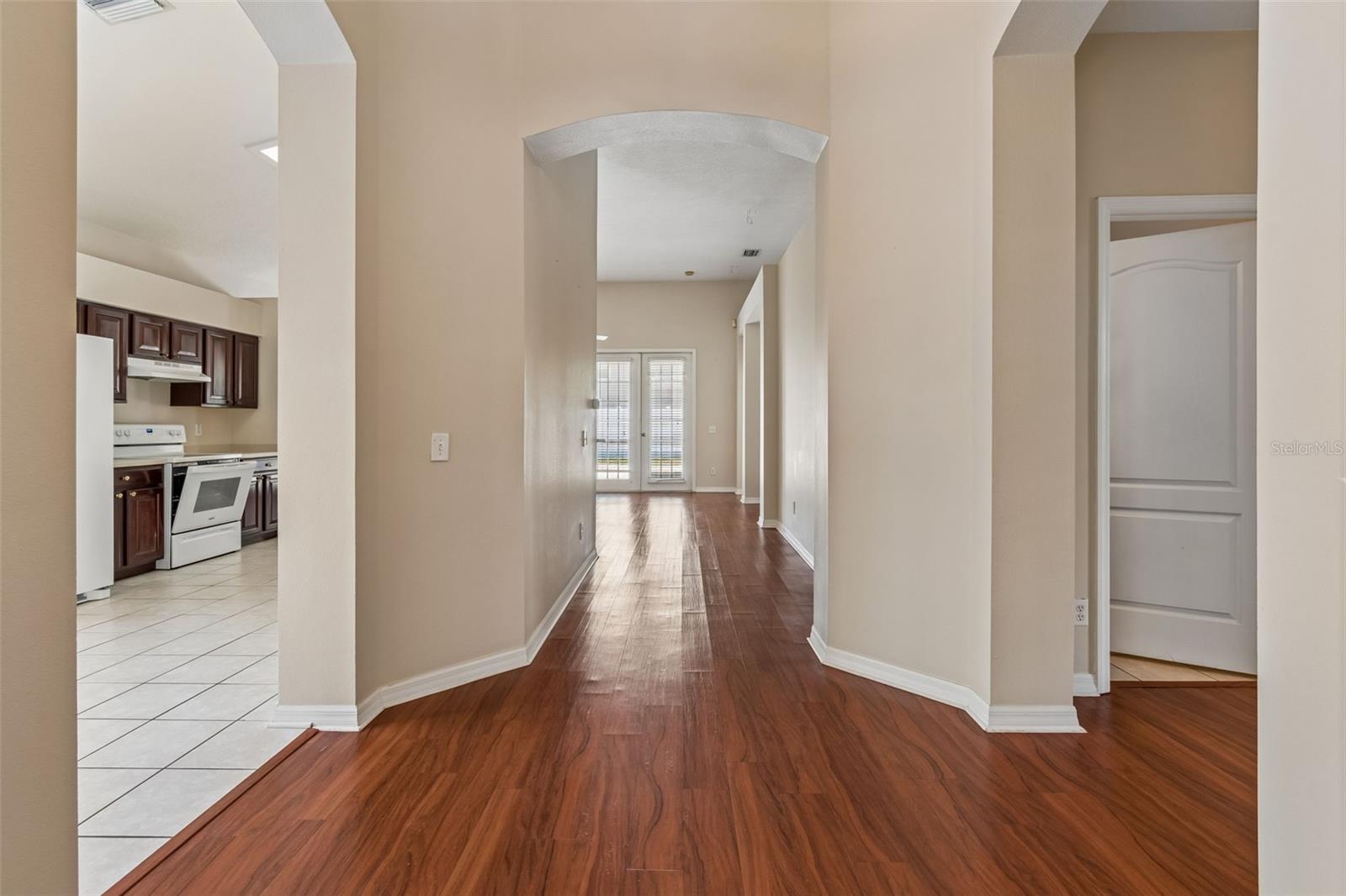 4789 WHISPERING WIND AVE, TAMPA, FL, 33614