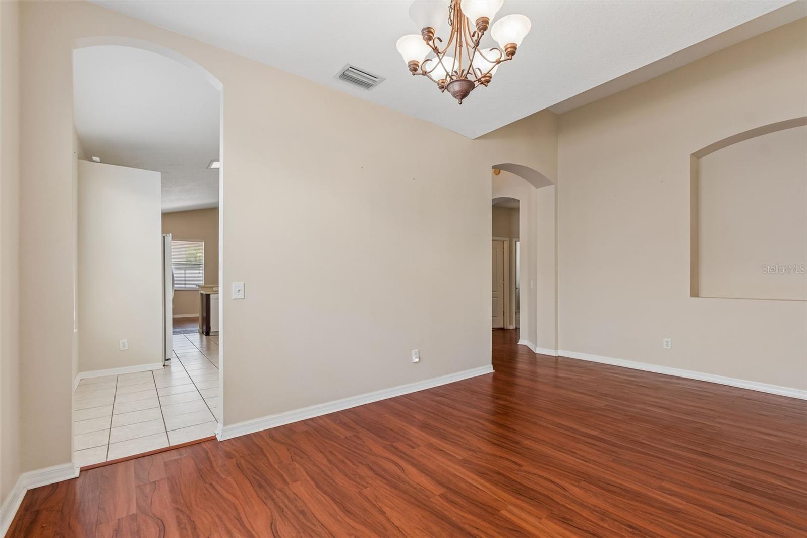 4789 WHISPERING WIND AVE, TAMPA, FL, 33614