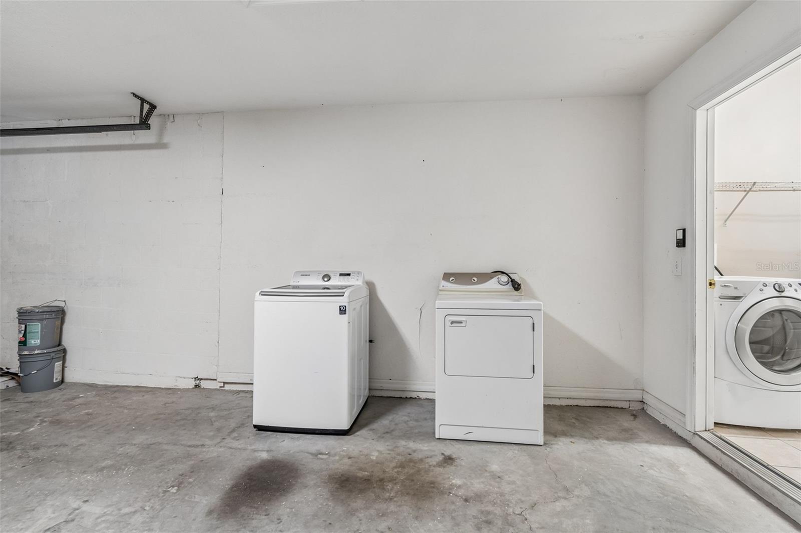 4789 WHISPERING WIND AVE, TAMPA, FL, 33614