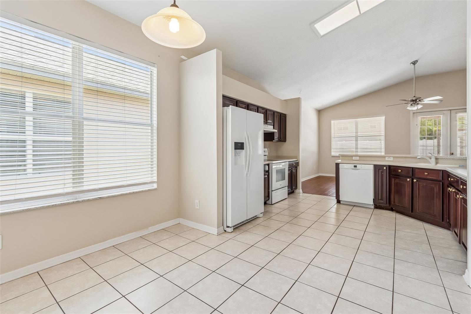 4789 WHISPERING WIND AVE, TAMPA, FL, 33614