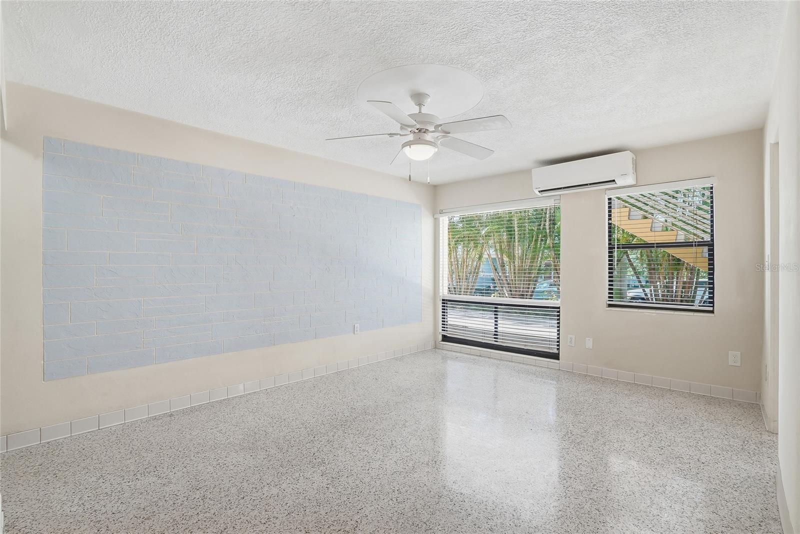 145 10TH AVE N #1, ST PETERSBURG, FL, 33701