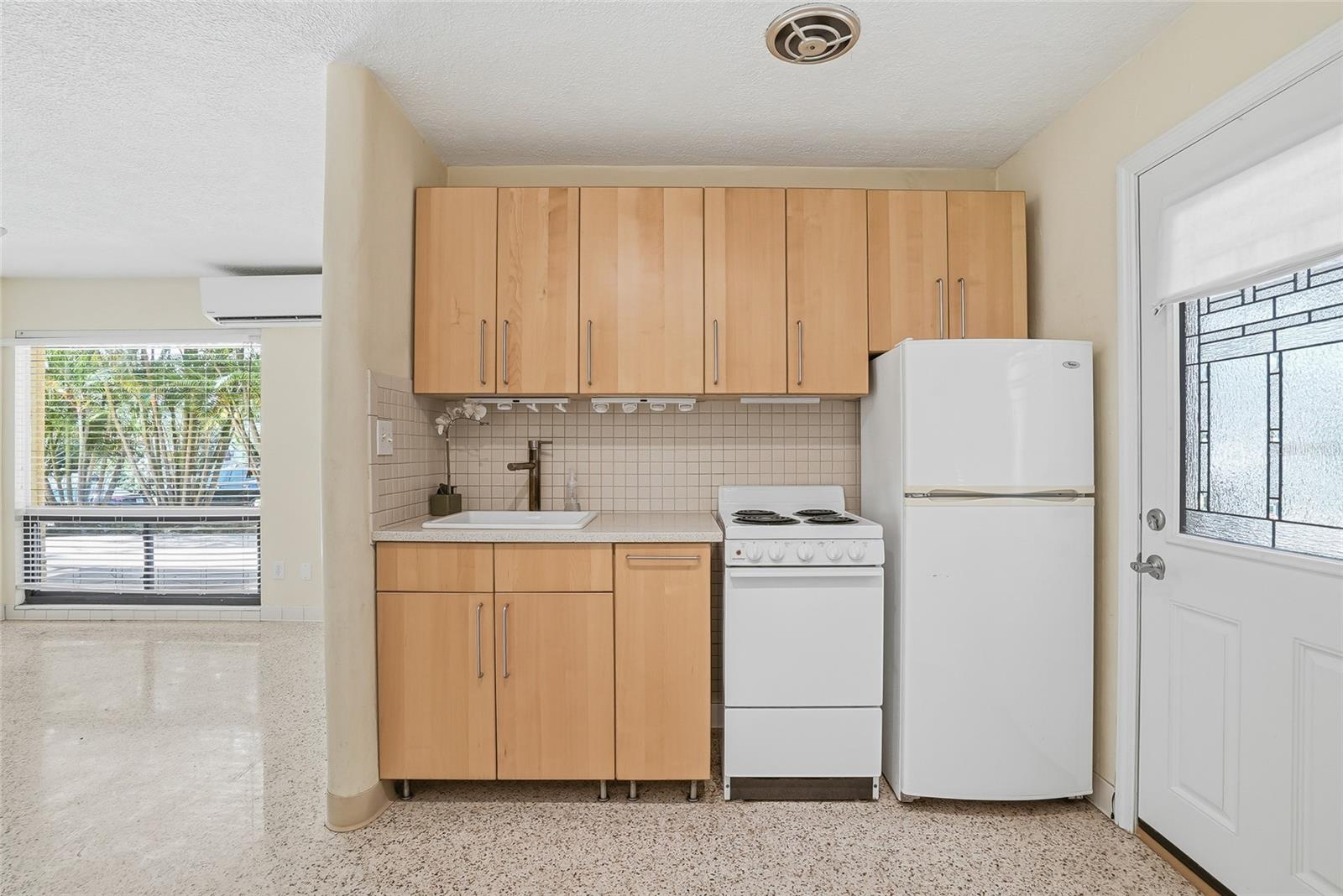 145 10TH AVE N #1, ST PETERSBURG, FL, 33701