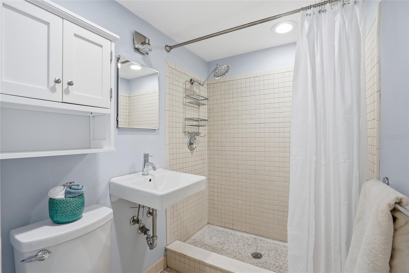 145 10TH AVE N #1, ST PETERSBURG, FL, 33701