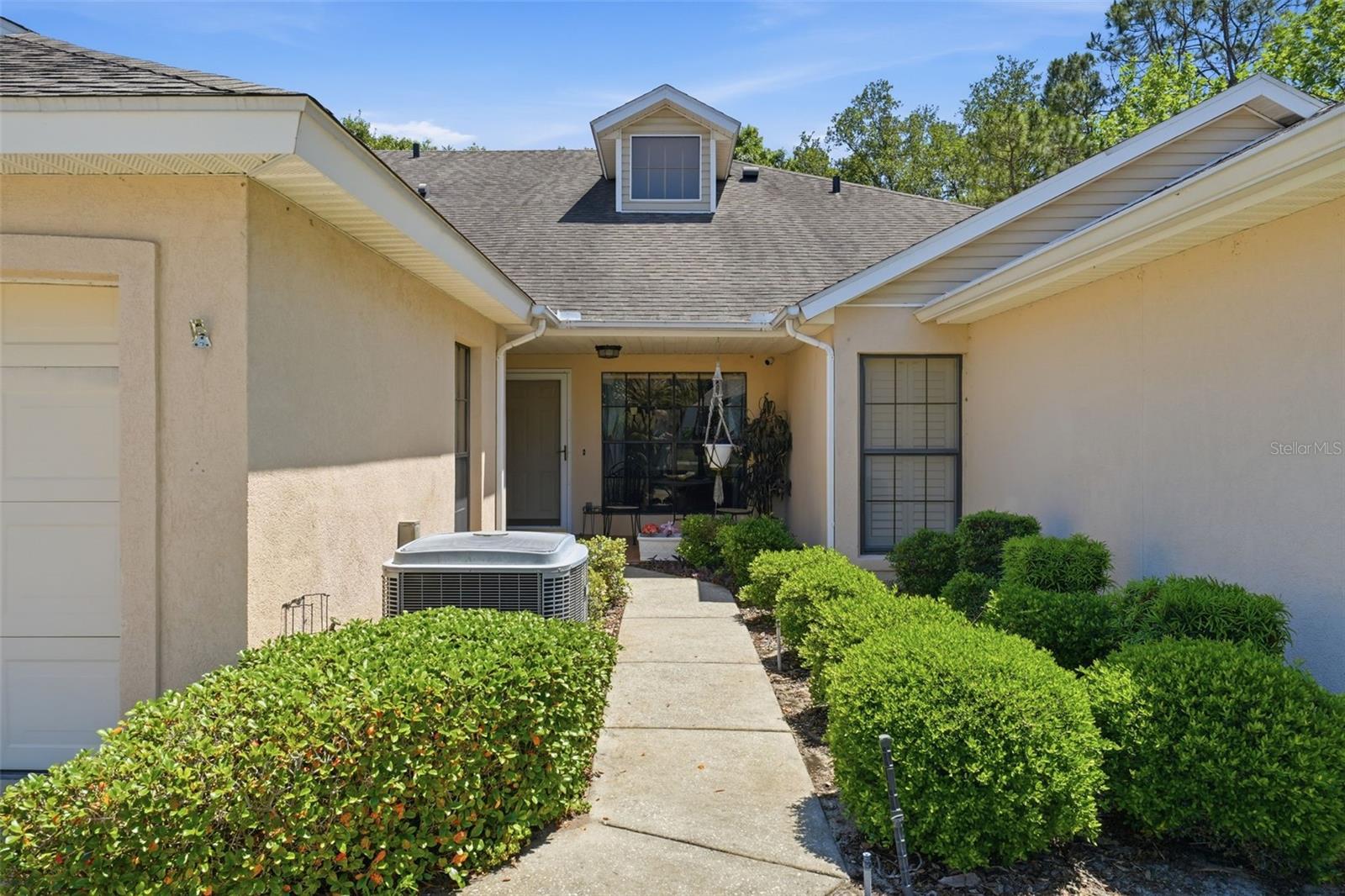 220 JUNIPER WAY, TAVARES, FL, 32778