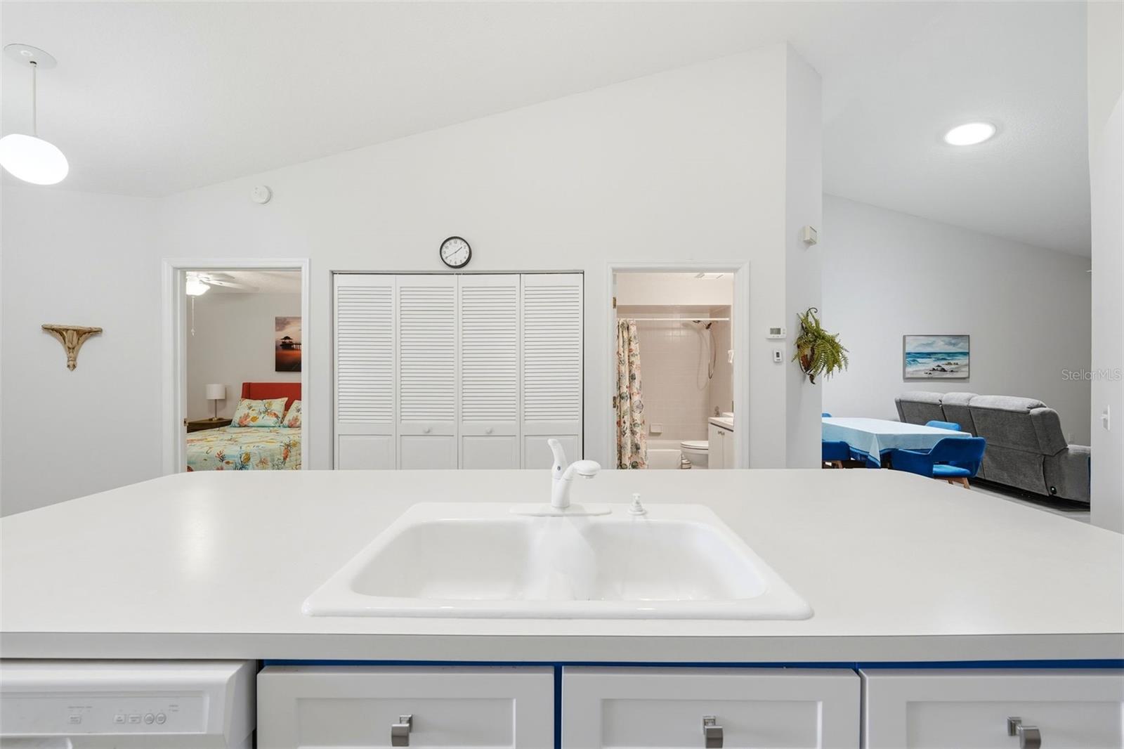 220 JUNIPER WAY, TAVARES, FL, 32778