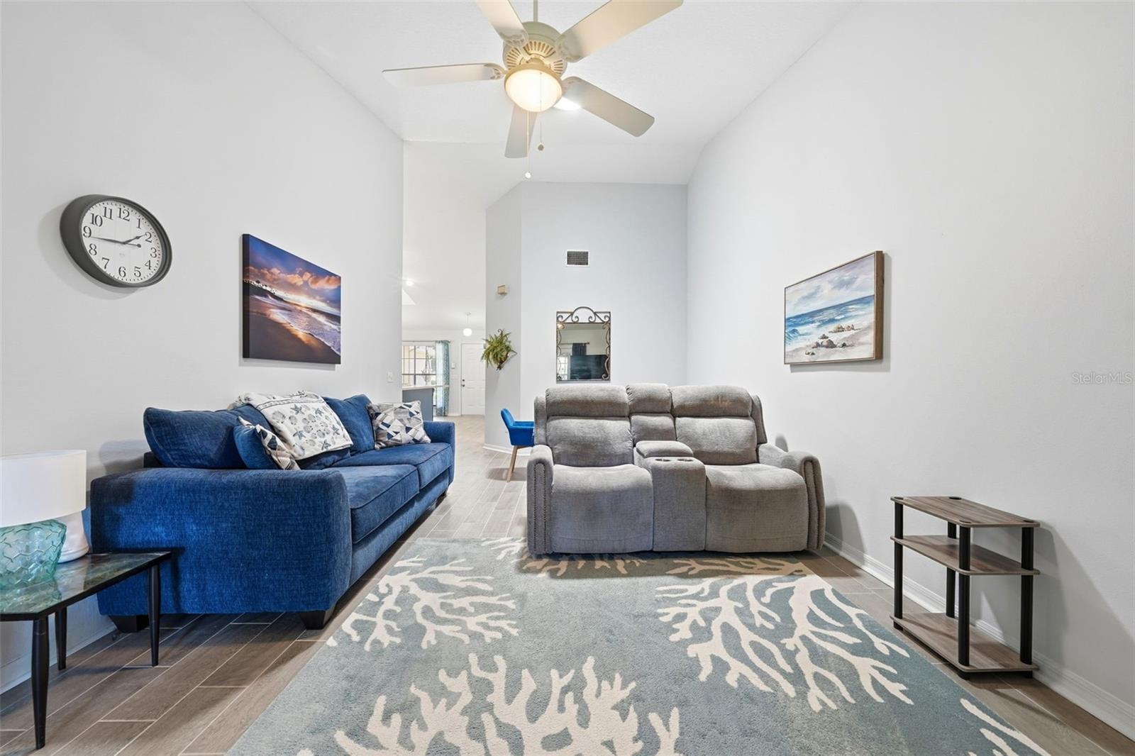 220 JUNIPER WAY, TAVARES, FL, 32778