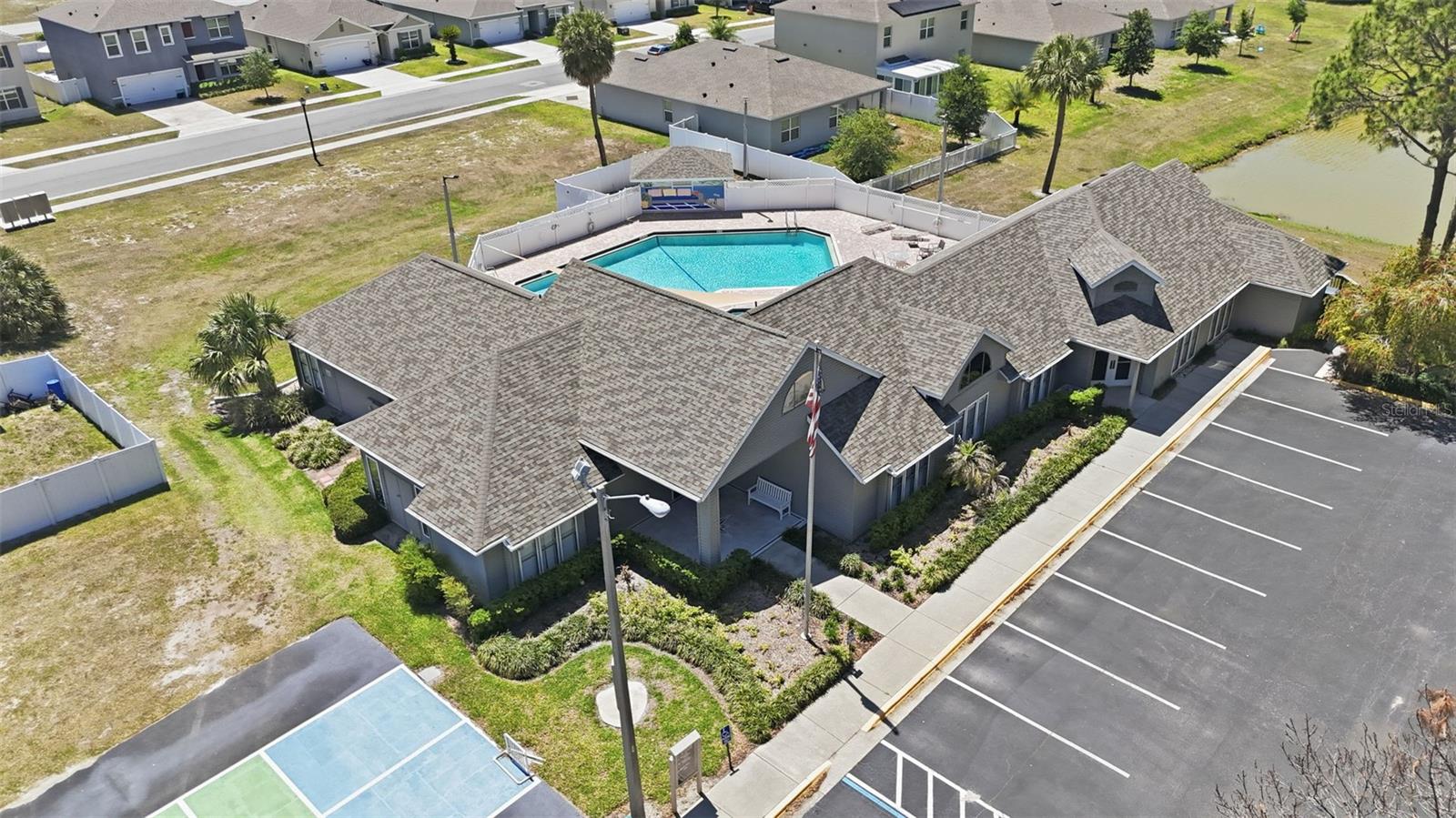 220 JUNIPER WAY, TAVARES, FL, 32778