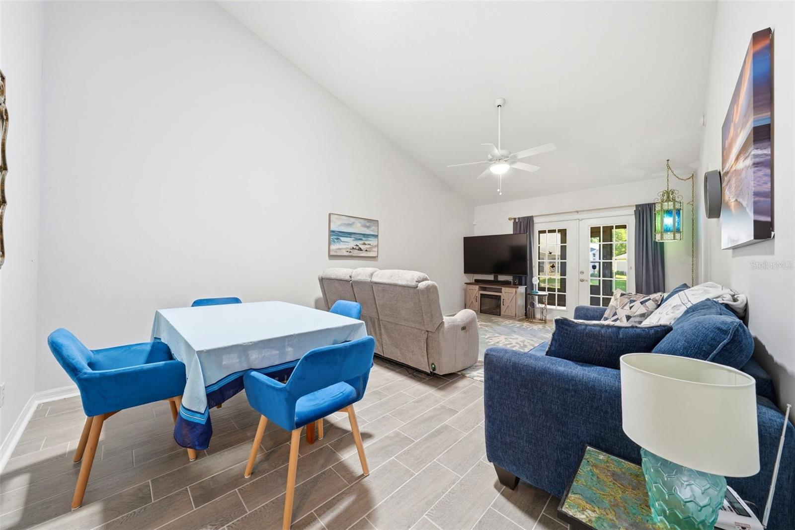 220 JUNIPER WAY, TAVARES, FL, 32778