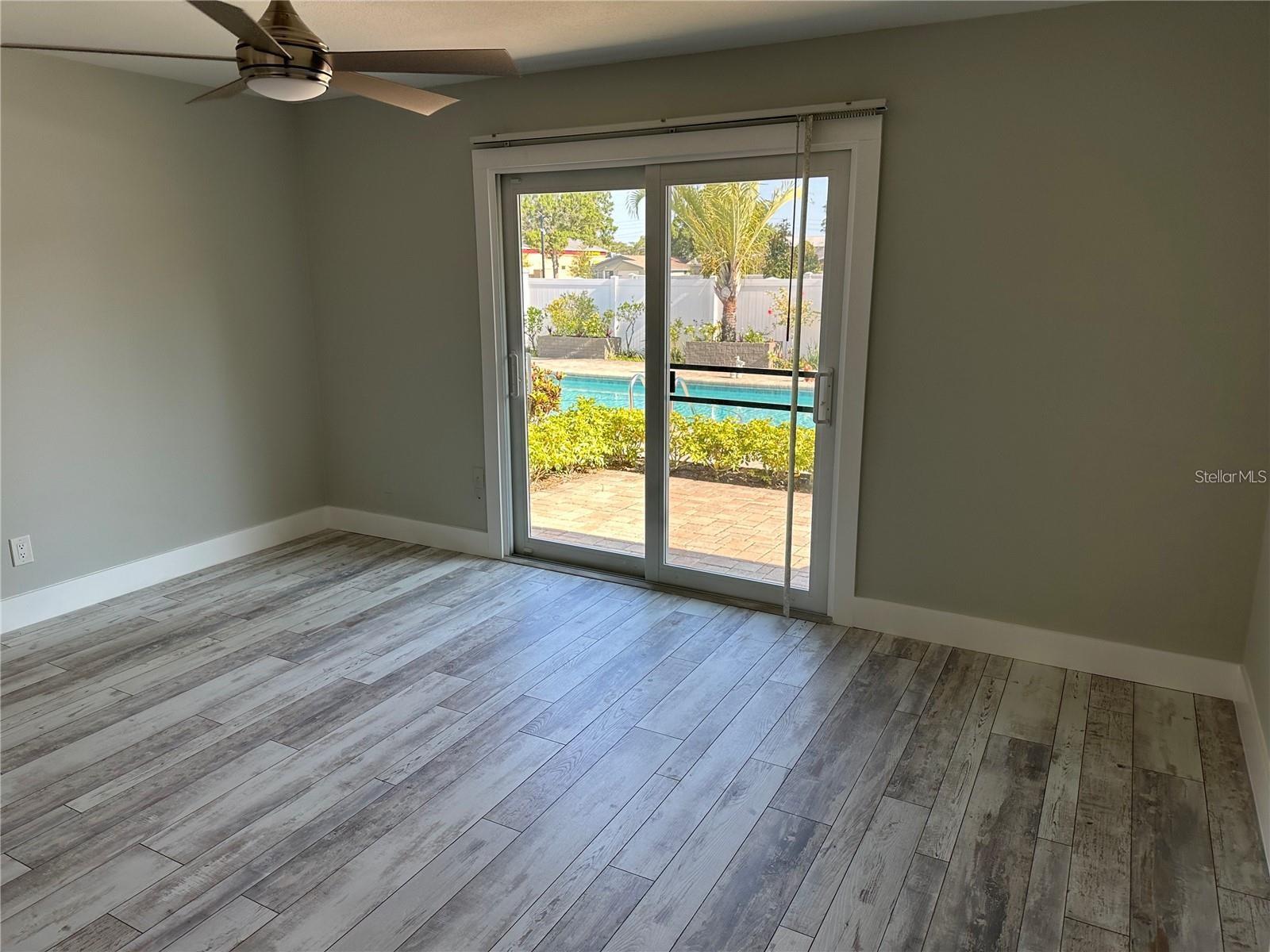 440 50TH AVE N, ST PETERSBURG, FL, 33703