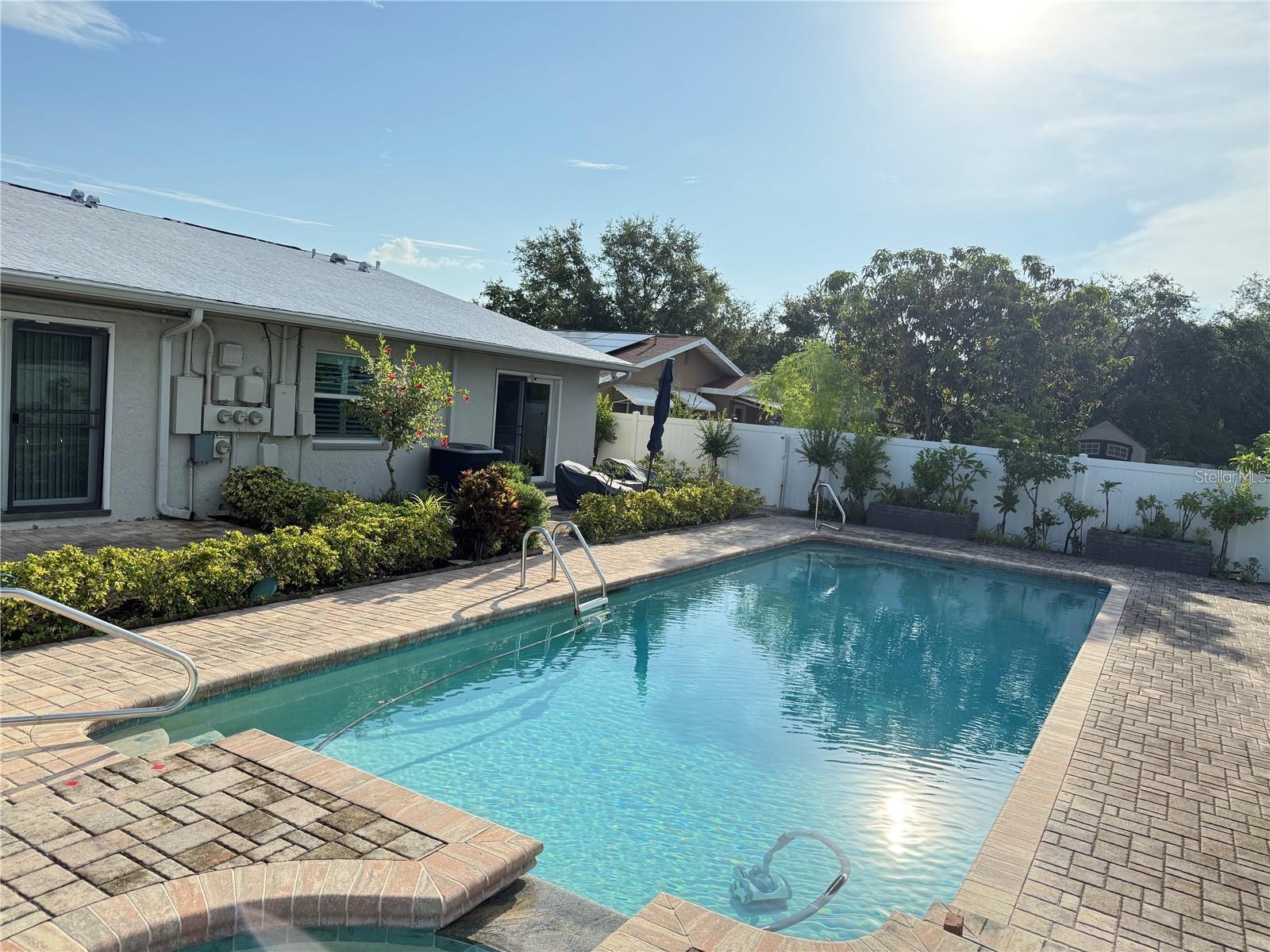 440 50TH AVE N, ST PETERSBURG, FL, 33703